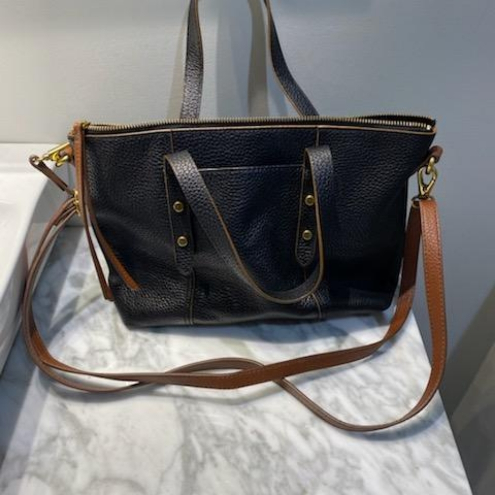 Fossil Purse With Additional Crossbody - image 1